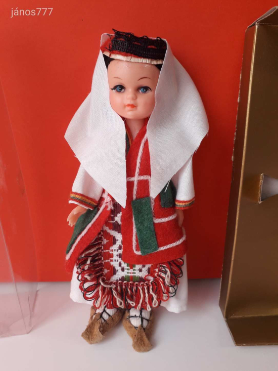 NÉPVISELETI BABA retro régi baba népviseletben 18 cm-es baba ! EXTRA