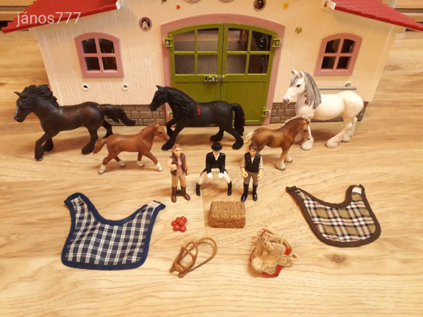 Eredeti Schleich Nagy lovarda istálló, lovak, emberek + kiegészítők !!