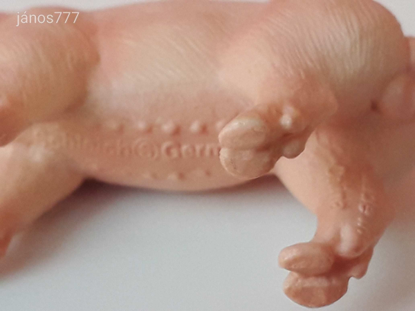 Eredeti Schleich malac állatfigura !! 5,5x3cm !!