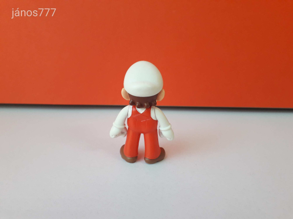 Eredeti Jakks Nintendo Super Mario videójáték és mesefigura !! 6,5cm
