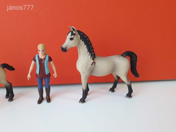 Schleich Arab telivér ló + csikó + ember készlet ! Schleich 42369