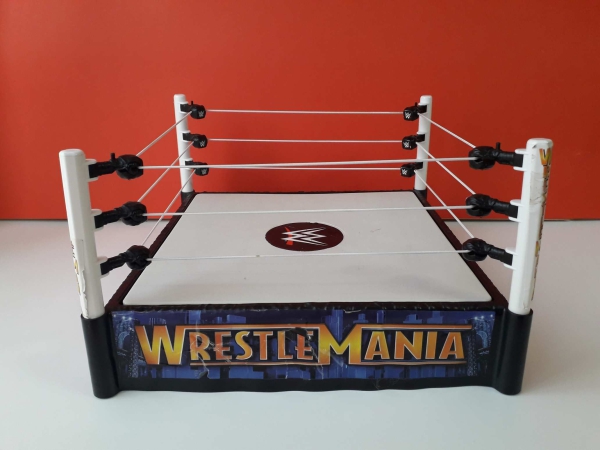 Pankrátor ring WWE WrestleMania eredeti Mattel kiadás 2010-ből ! 34x34cm