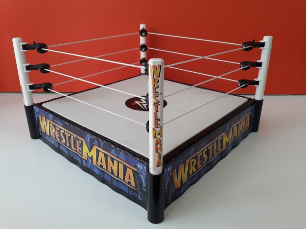 Pankrátor ring WWE WrestleMania eredeti Mattel kiadás 2010-ből ! 34x34cm